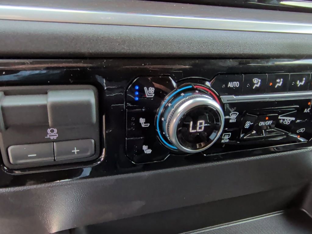 New 2026 GMC Sierra 1500 SLT image 28