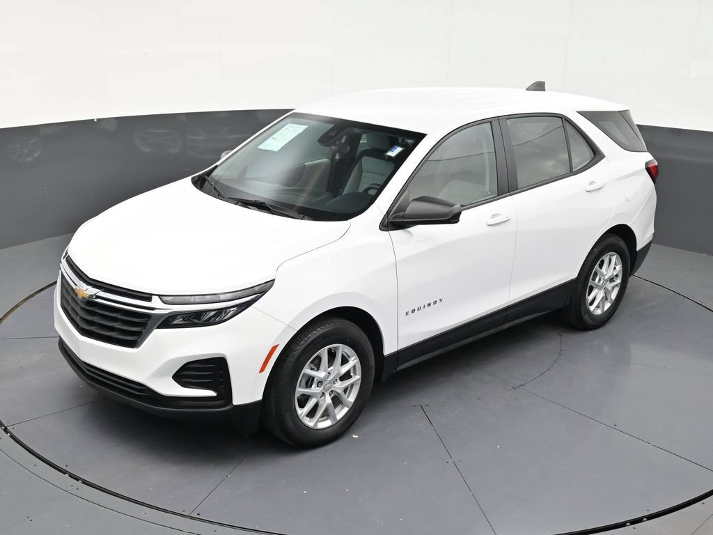 Used 2024 Chevrolet Equinox LS FWD image 9