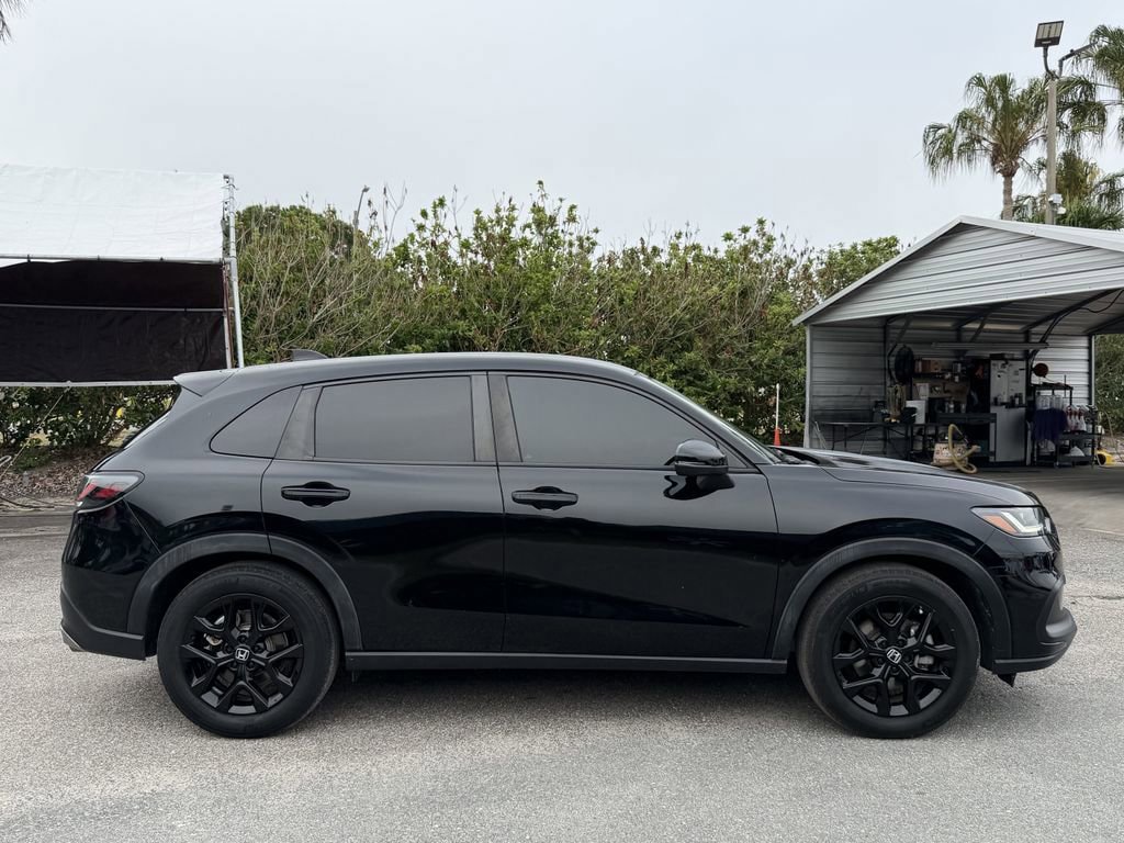 Used 2023 Honda HR-V Sport image 4
