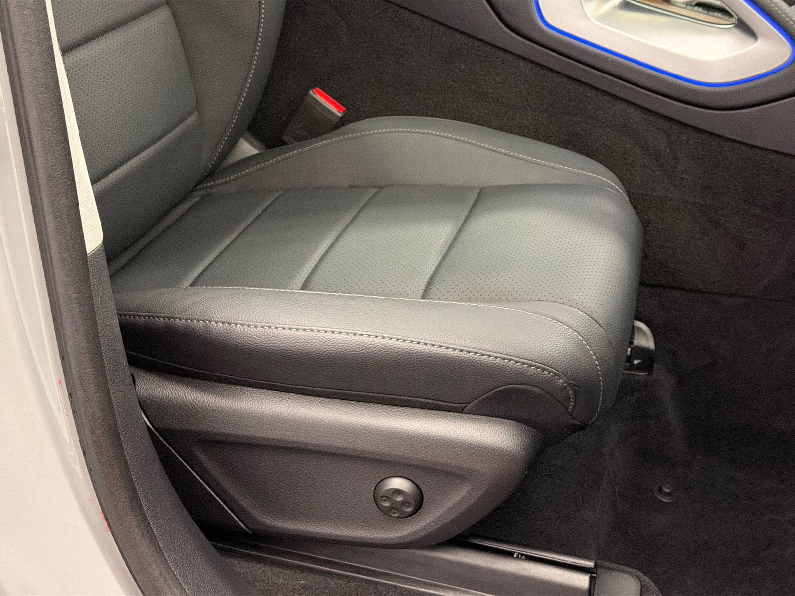 Used 2024 Mercedes-Benz GLE 350 4MATIC image 13