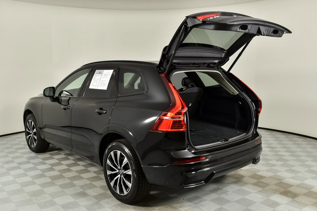 Certified 2025 Volvo XC60 B5 Plus image 32