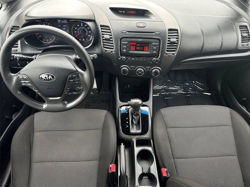 Used 2018 Kia Forte LX image 12