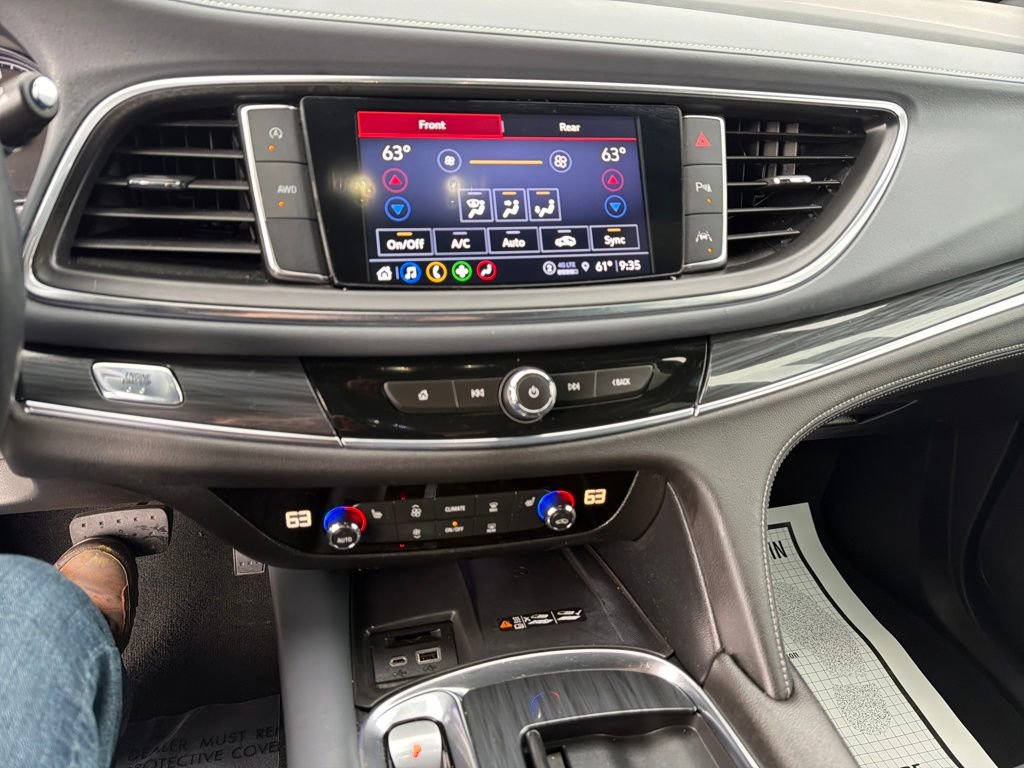 Used 2024 Buick Enclave Essence w/ Experience Buick Package image 20