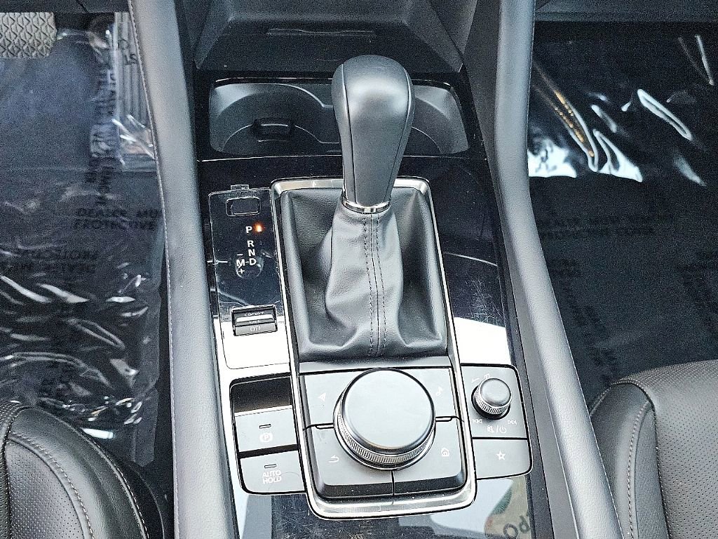 Certified 2025 MAZDA MAZDA3 2.5 Turbo Sedan w/Premium Plus image 32