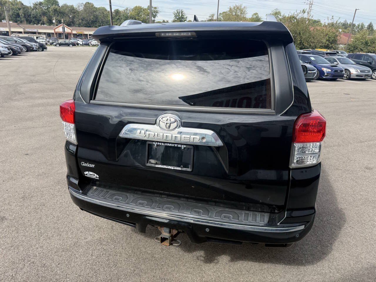 Used 2011 Toyota 4Runner SR5 w/ Premium Pkg w/Leather AWD/4WD image 8