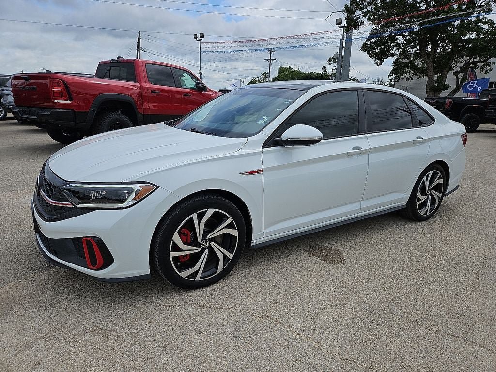 Used 2024 Volkswagen Jetta GLI Autobahn FWD image 2