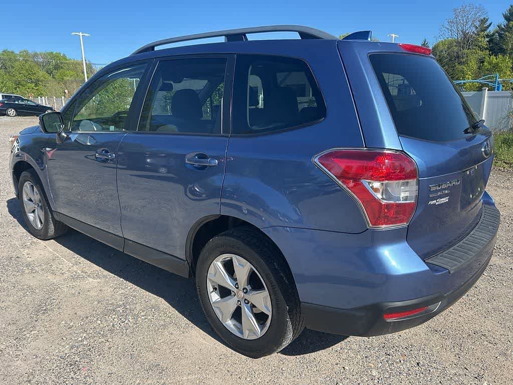 Used 2016 Subaru Forester 2.5i Premium AWD/4WD image 5