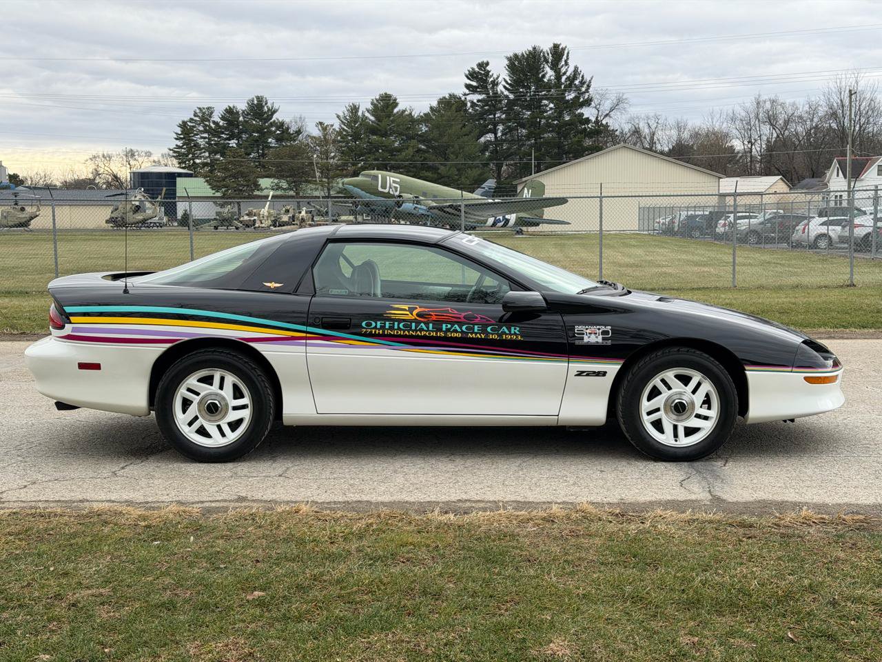 Used 1993 Chevrolet Camaro Z28 RWD image 7
