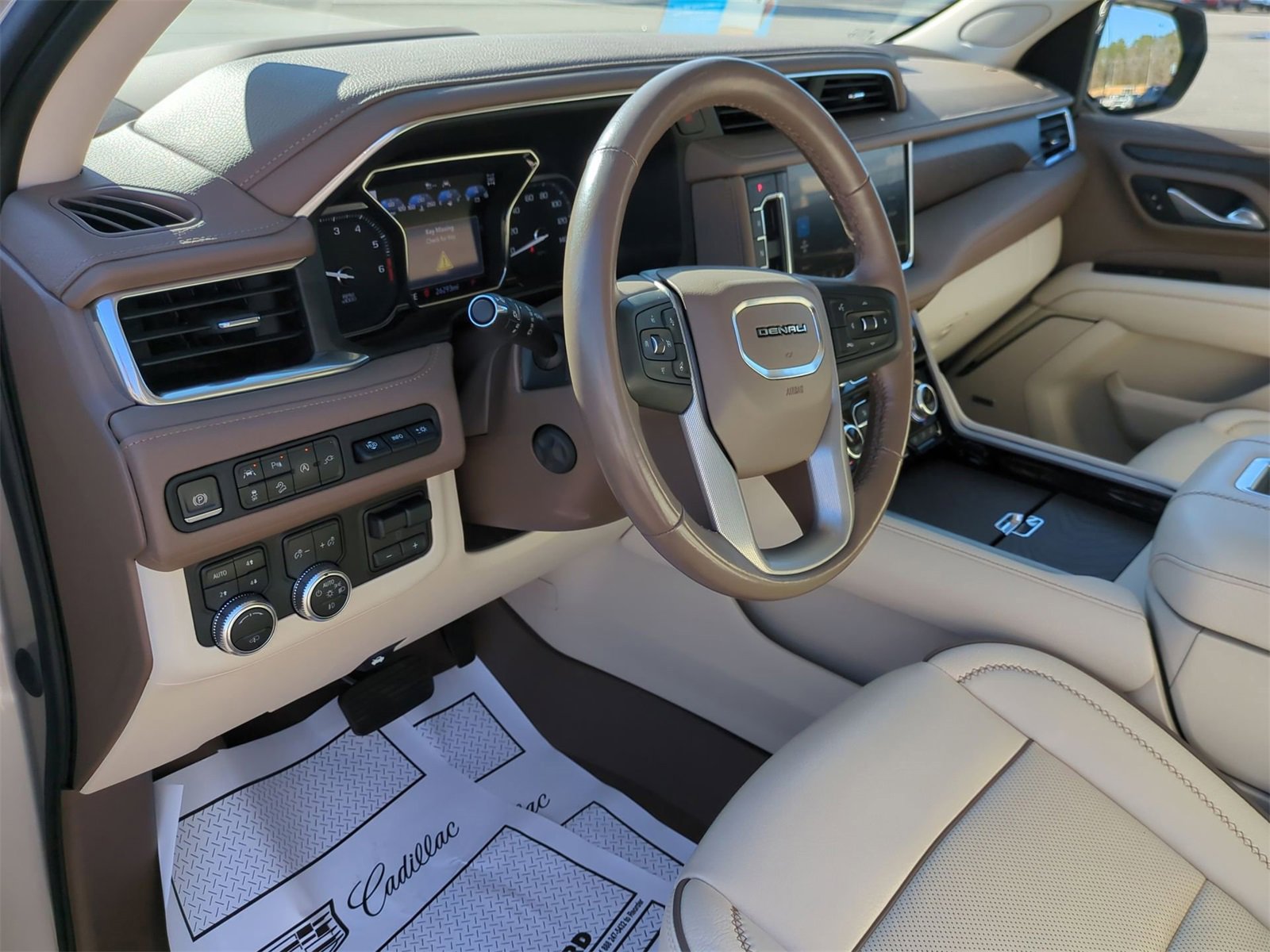 Certified 2021 GMC Yukon Denali w/ Denali Ultimate Package image 10