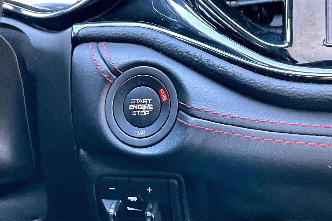 Used 2024 Dodge Durango GT image 29