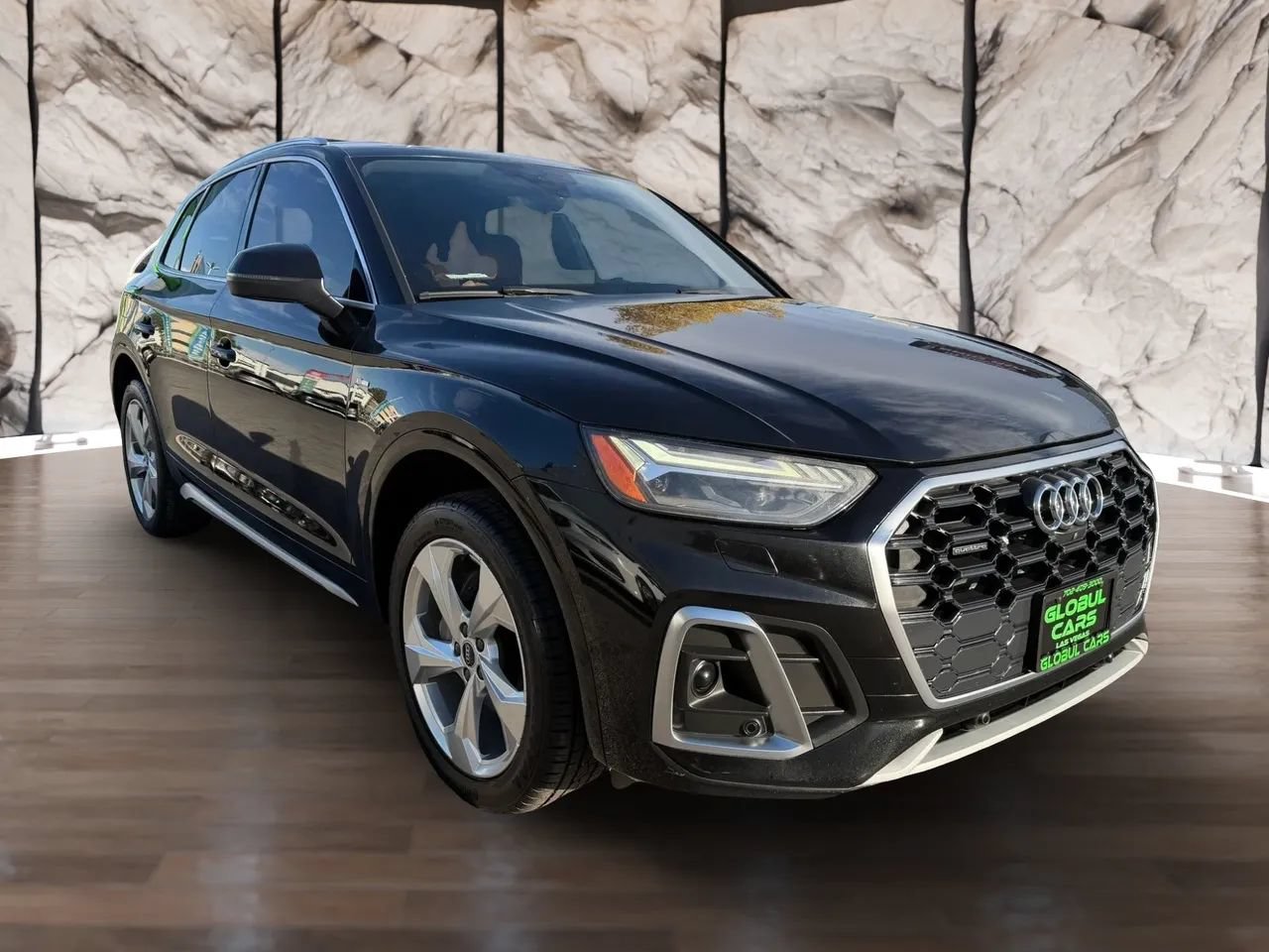 Used 2022 Audi Q5 2.0T Prestige w/ Prestige Package AWD/4WD image 4