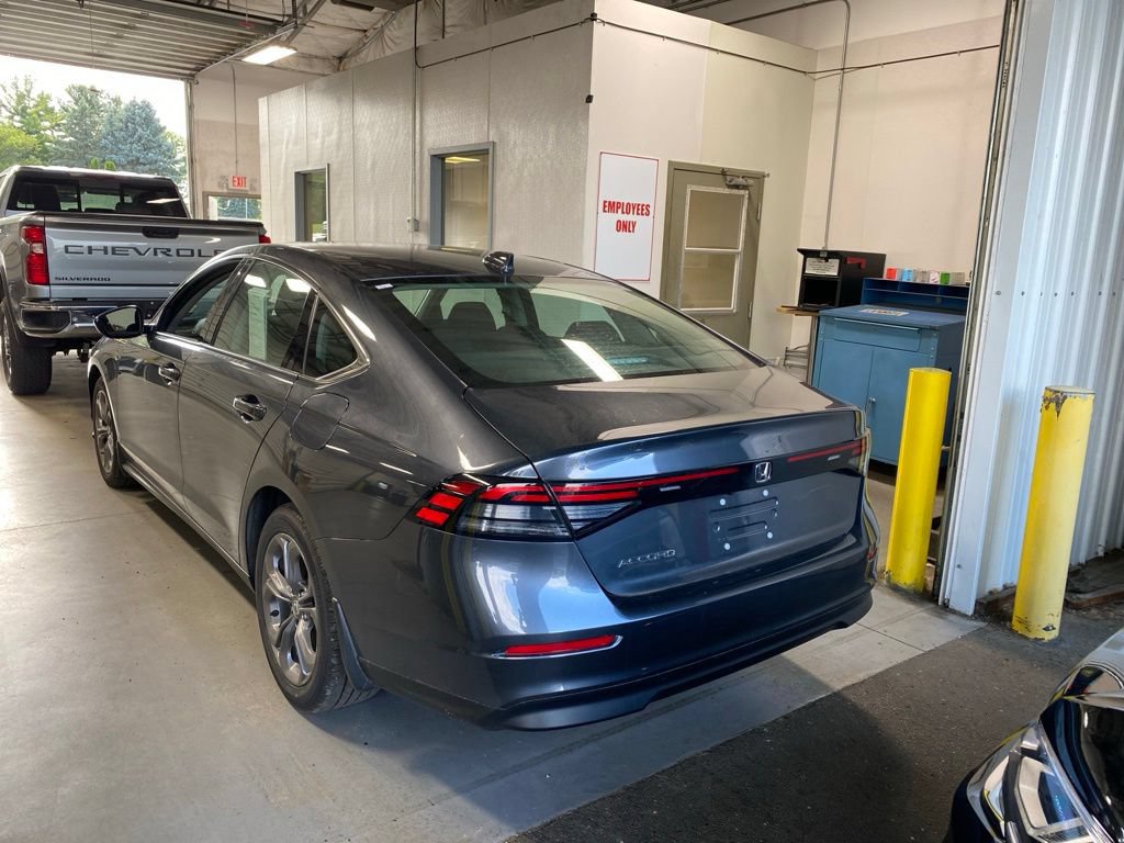 Used 2024 Honda Accord EX image 3