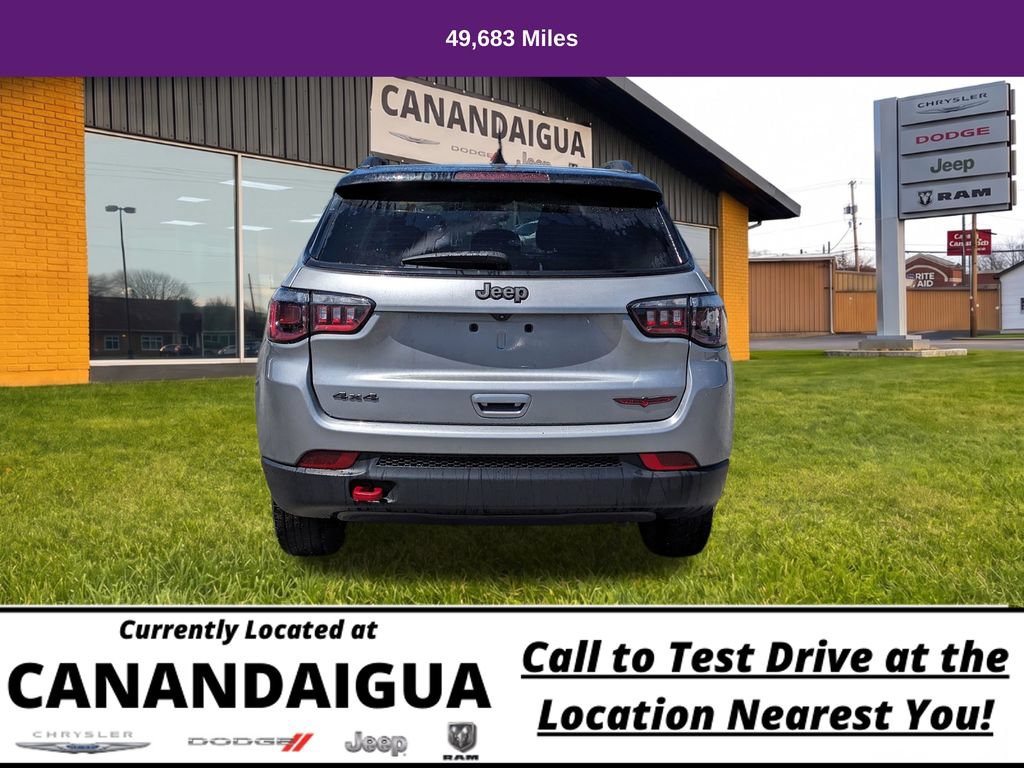 Used 2022 Jeep Compass Trailhawk w/ Trailhawk Convenience Group AWD/4WD image 9