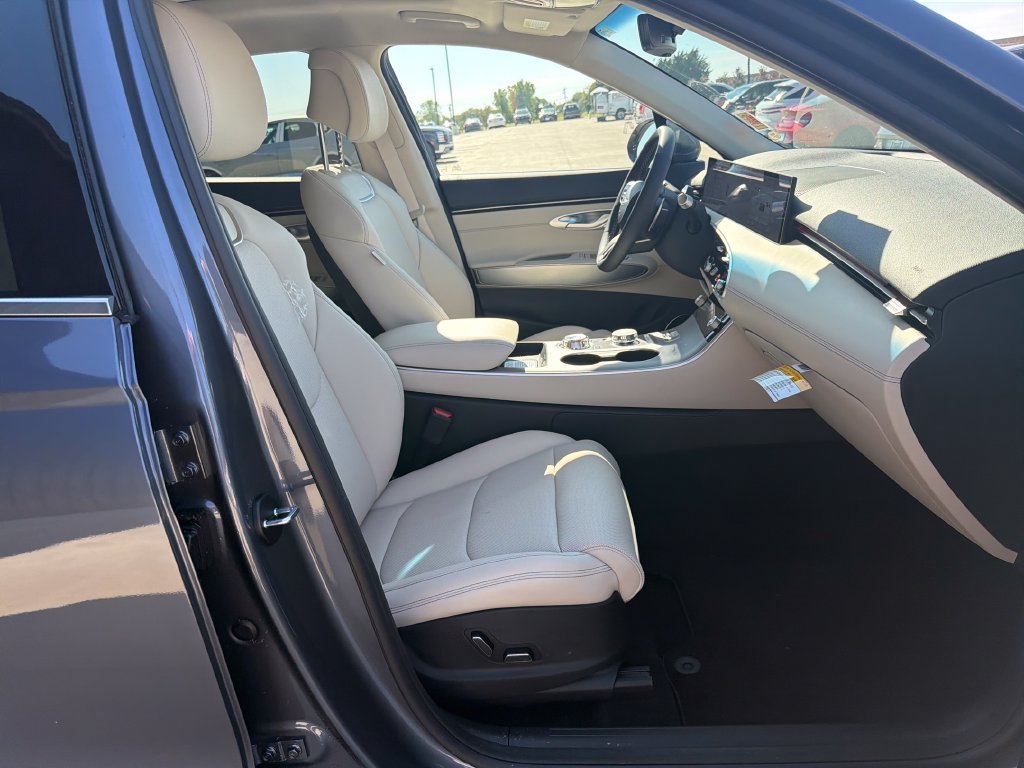New 2027 Genesis GV70 2.5T Select AWD/4WD image 26
