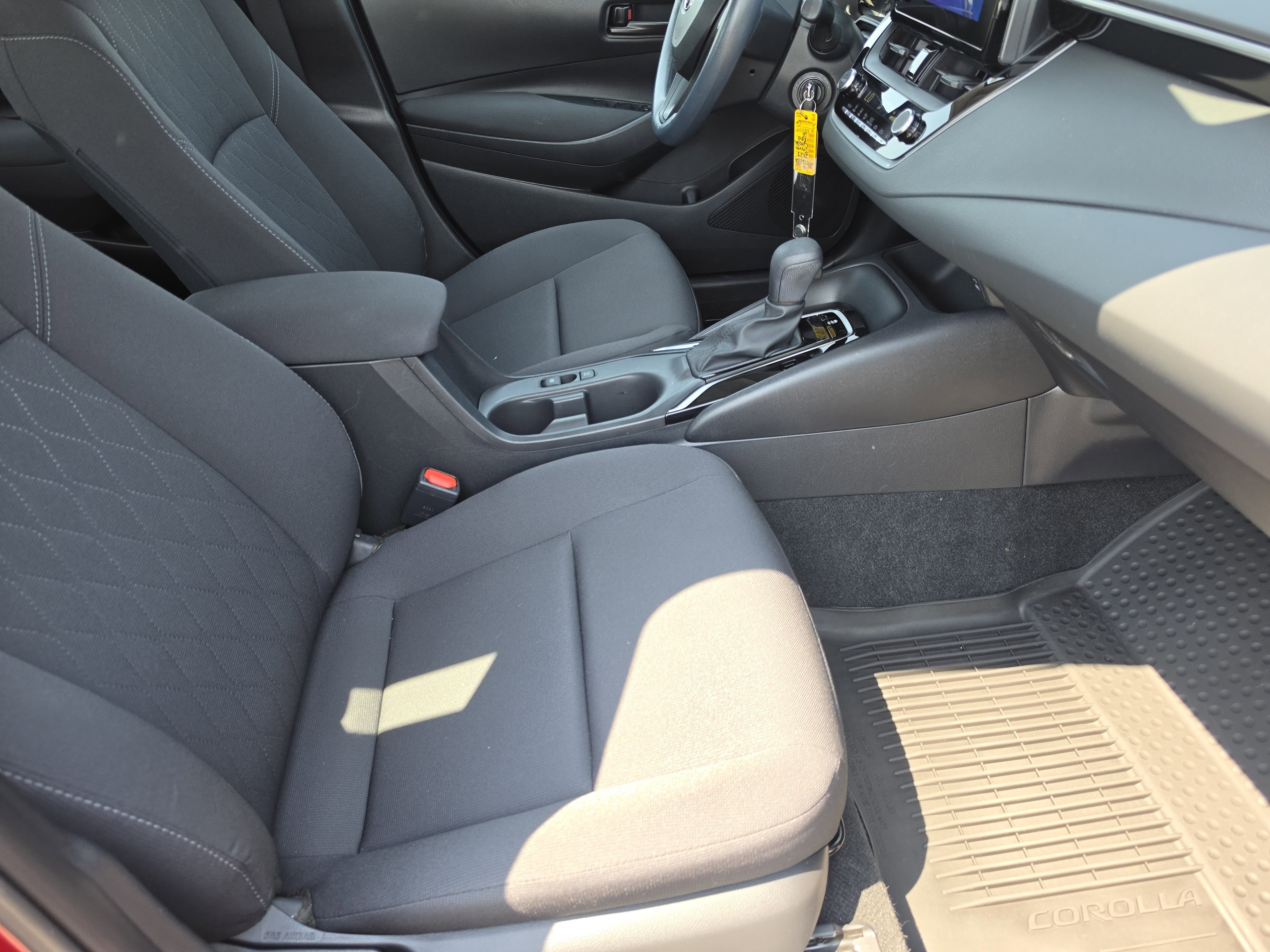 Used 2023 Toyota Corolla LE FWD image 12