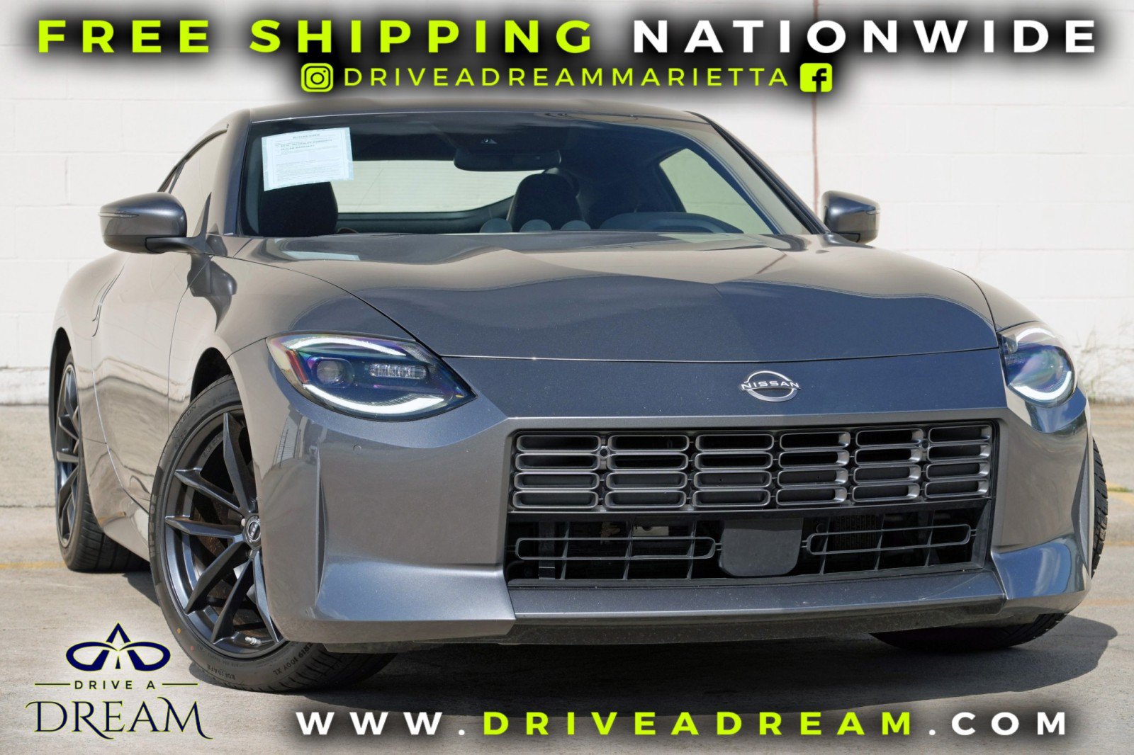 Used 2025 Nissan Z Performance w/ Floor Mat Package RWD image 2