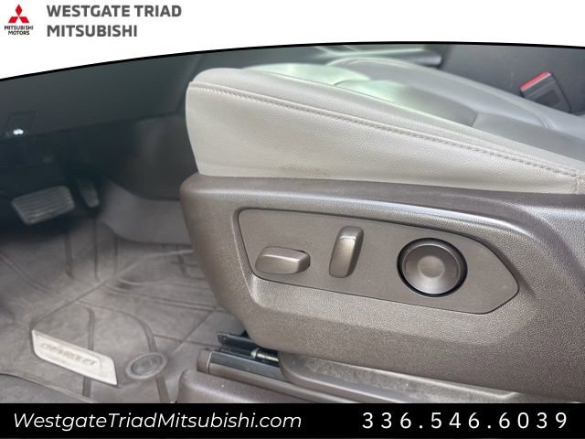 Used 2022 Chevrolet Suburban Z71 w/ Z71 Off-Road Package image 15