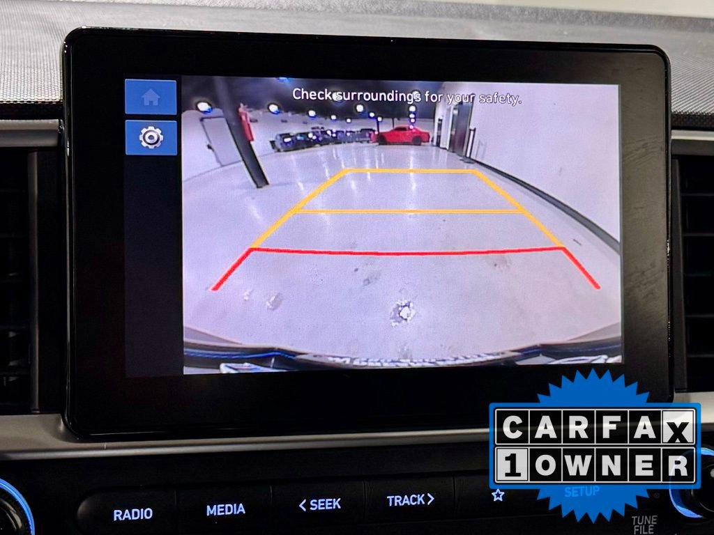 Used 2024 Hyundai Venue SEL image 4