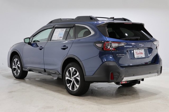 Used 2022 Subaru Outback Limited AWD/4WD image 6