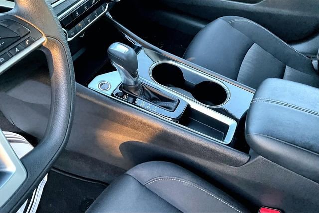 Used 2024 Nissan Altima 2.5 SV image 13