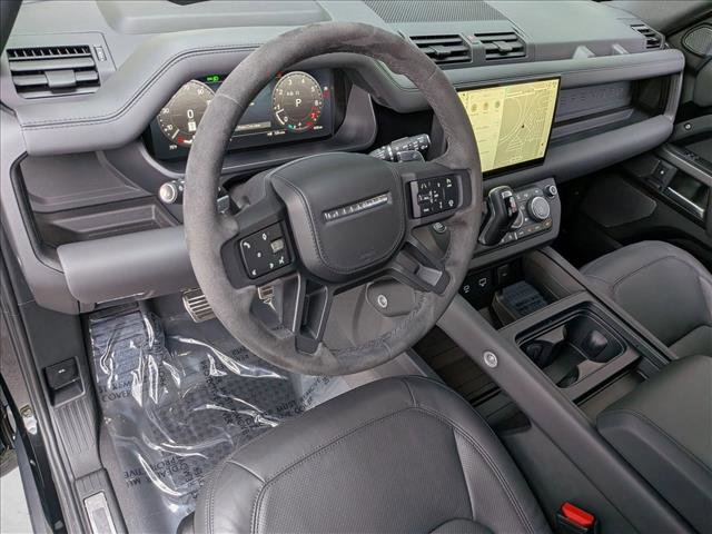 Used 2023 Land Rover Defender 110 V8 image 10