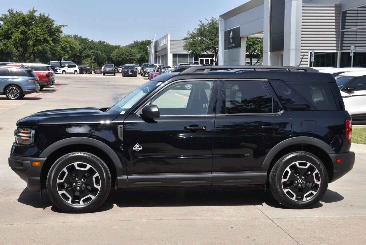 Certified 2023 Ford Bronco Sport Outer Banks w/ Tech Package AWD/4WD image 12