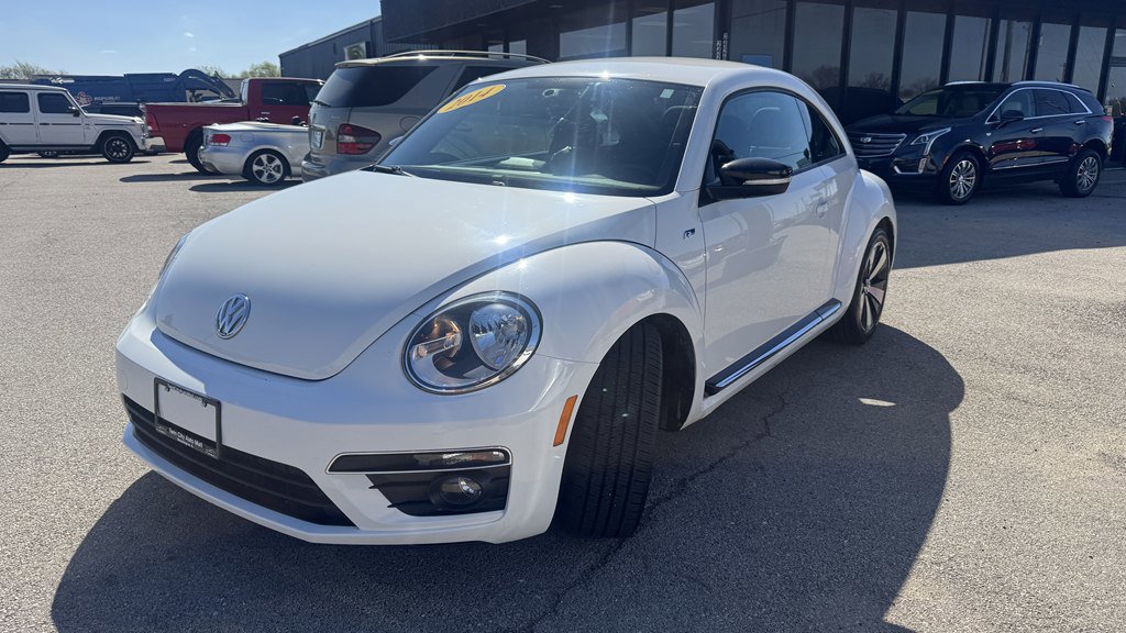 Used 2014 Volkswagen Beetle R-Line FWD image 4