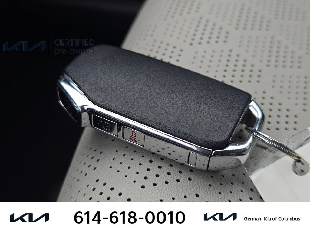 Certified 2023 Kia Seltos SX w/ SX Sunroof Package AWD/4WD image 33