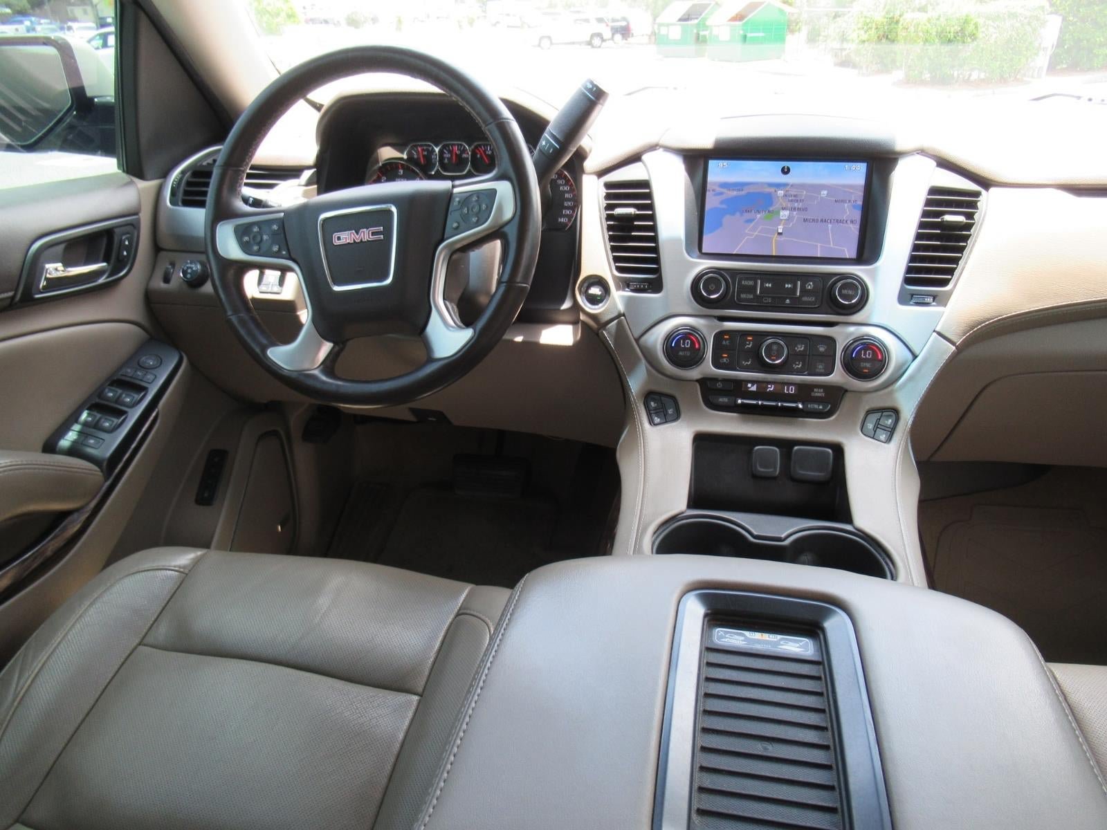 Used 2015 GMC Yukon XL SLT w/ HD Trailering Package RWD image 13