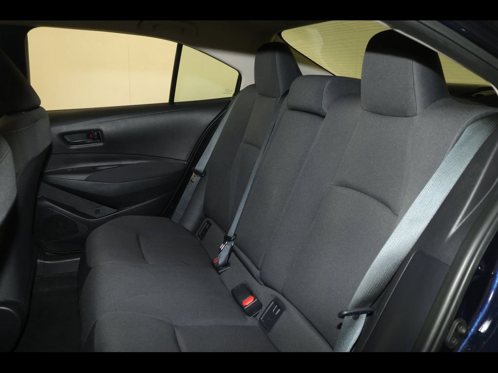 Used 2025 Toyota Corolla LE FWD image 25