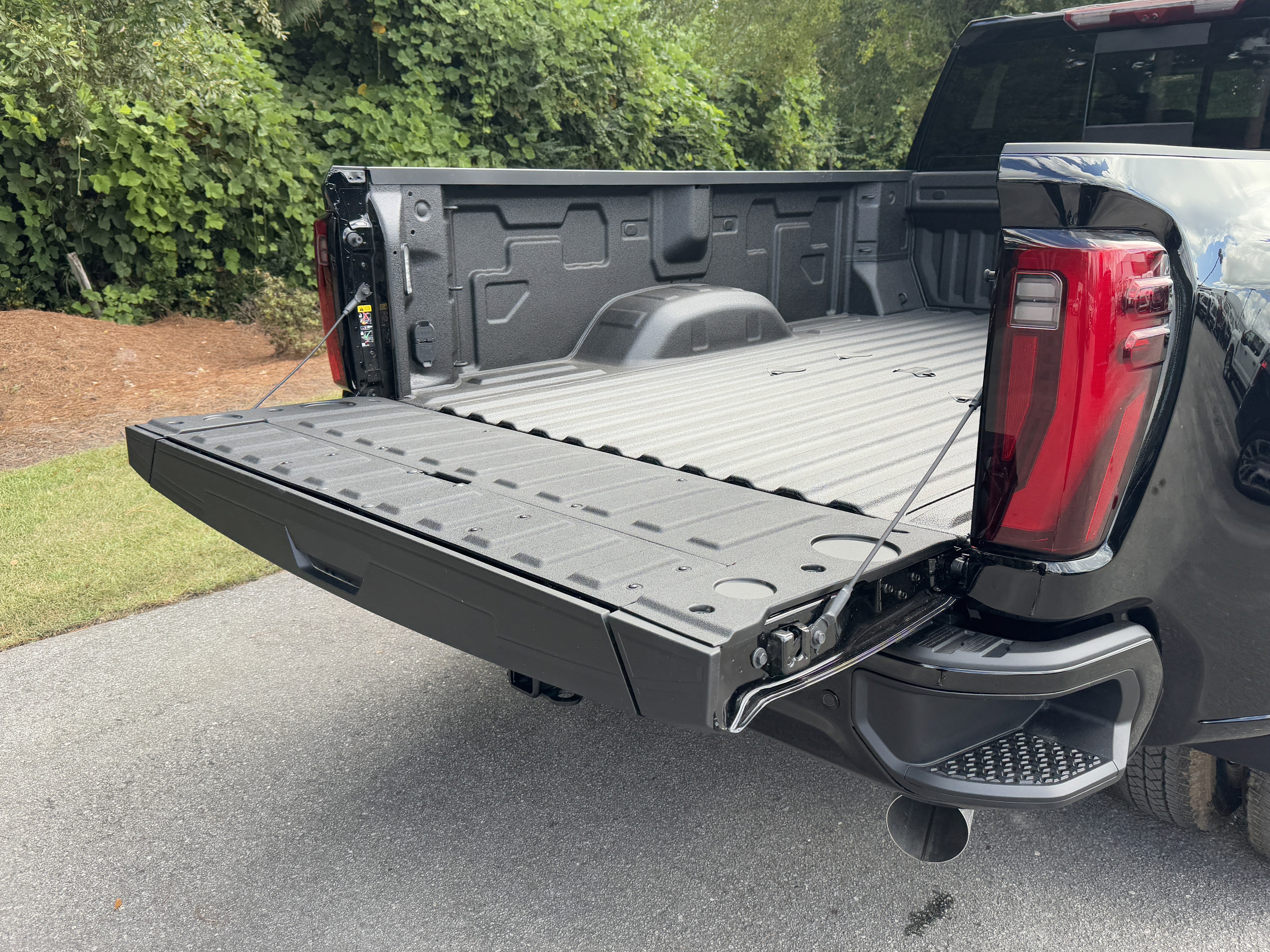 New 2026 GMC Sierra 3500 Denali w/ Denali Reserve Package image 7