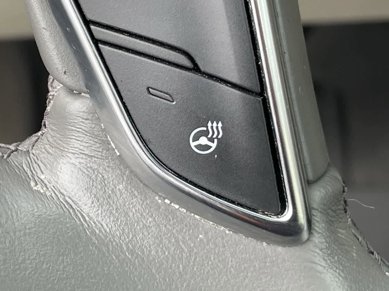 Certified 2023 Cadillac XT5 Premium Luxury w/ LPO, Floor Liner Package image 24