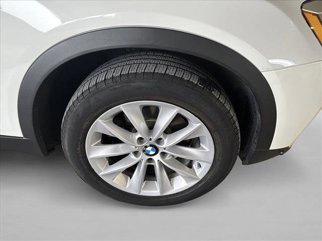 Used 2015 BMW X3 xDrive28d image 10
