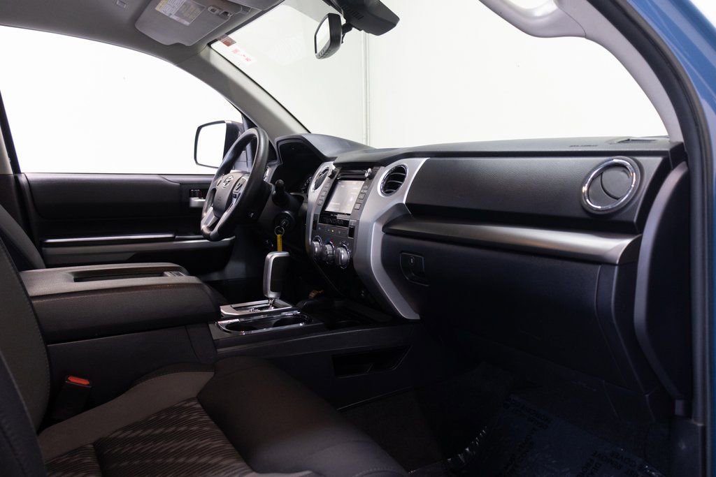 Used 2019 Toyota Tundra SR5 w/ SR5 Convenience Package image 20