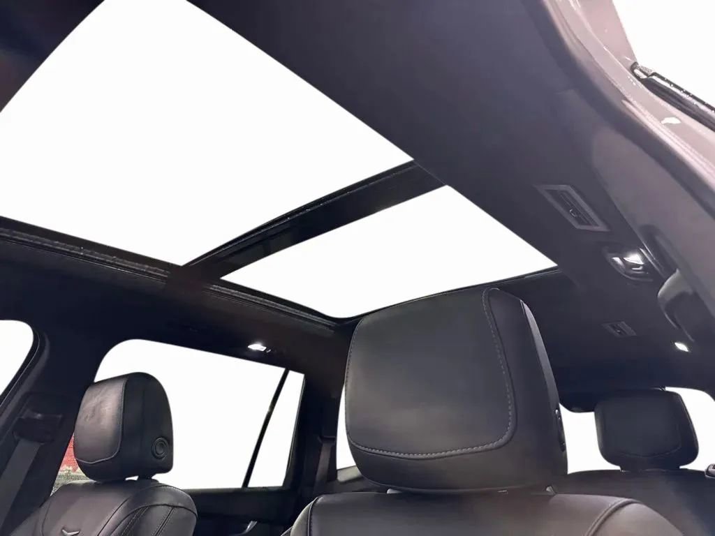 Used 2023 Cadillac XT6 Premium Luxury image 20