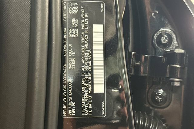Used 2024 Volvo S60 B5 Plus w/ Climate Package image 35