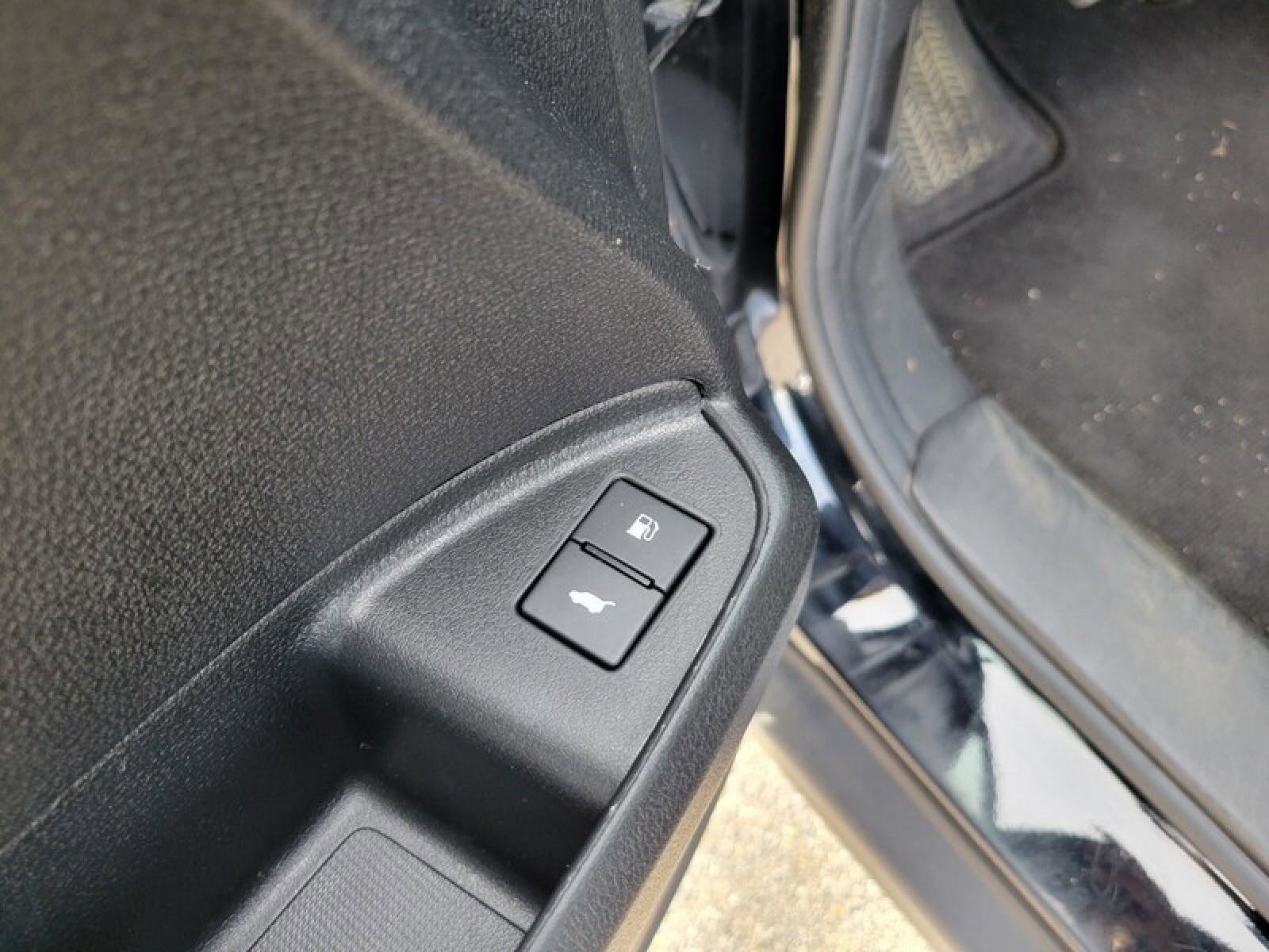 Used 2021 Honda Pilot Touring image 26