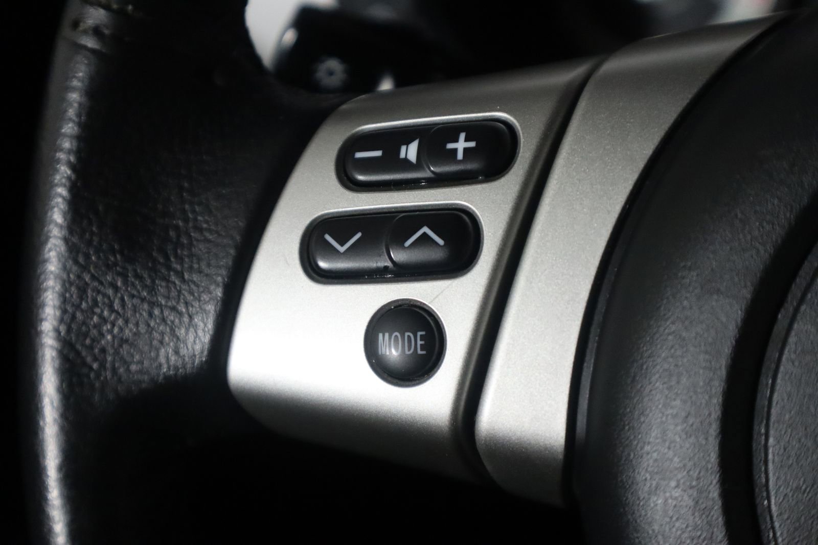 Used 2014 Toyota FJ Cruiser 4WD w/ Upgrade Package image 18