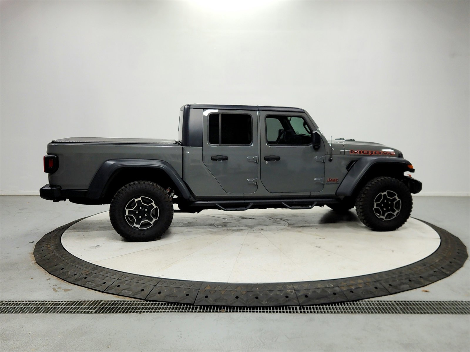 Used 2021 Jeep Gladiator Mojave w/ Cold Weather Group image 8