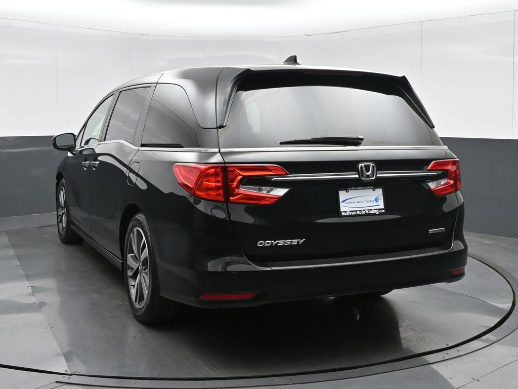 Used 2023 Honda Odyssey Touring image 5