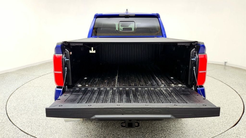 Used 2025 Toyota Tacoma Limited AWD/4WD image 24