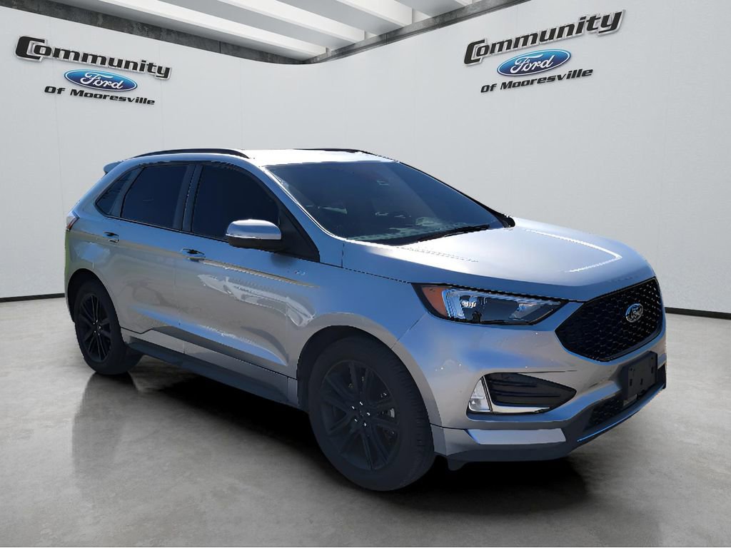 Used 2020 Ford Edge ST-Line w/ Cold Weather Package AWD/4WD image 3