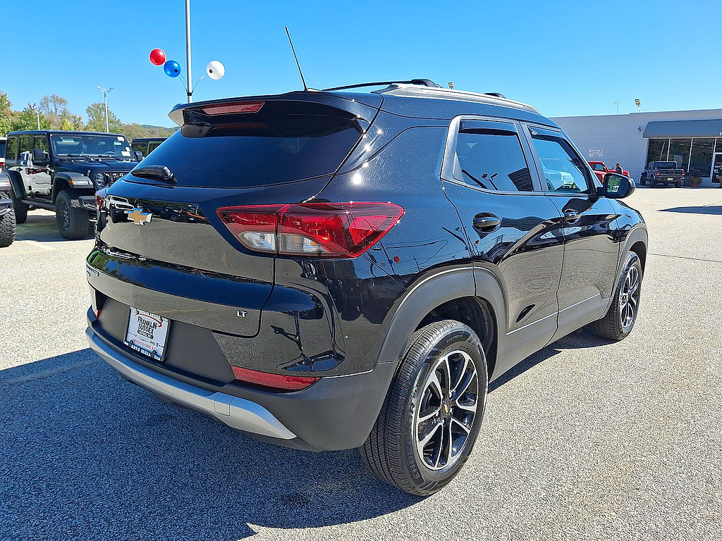 Used 2024 Chevrolet TrailBlazer LT AWD/4WD image 24