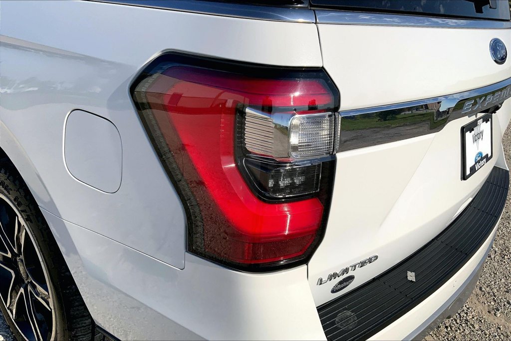 Used 2021 Ford Expedition Limited AWD/4WD image 28