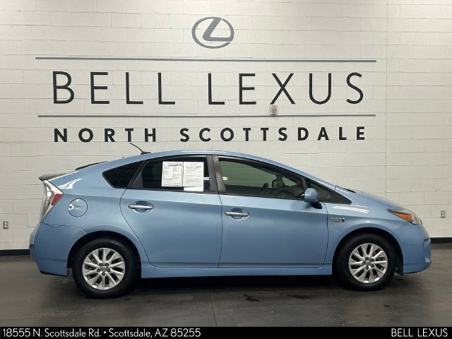 Used 2014 Toyota Prius Prime Plug-In Hybrid FWD image 3