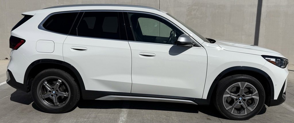 Used 2023 BMW X1 xDrive28i w/ Convenience Package image 3