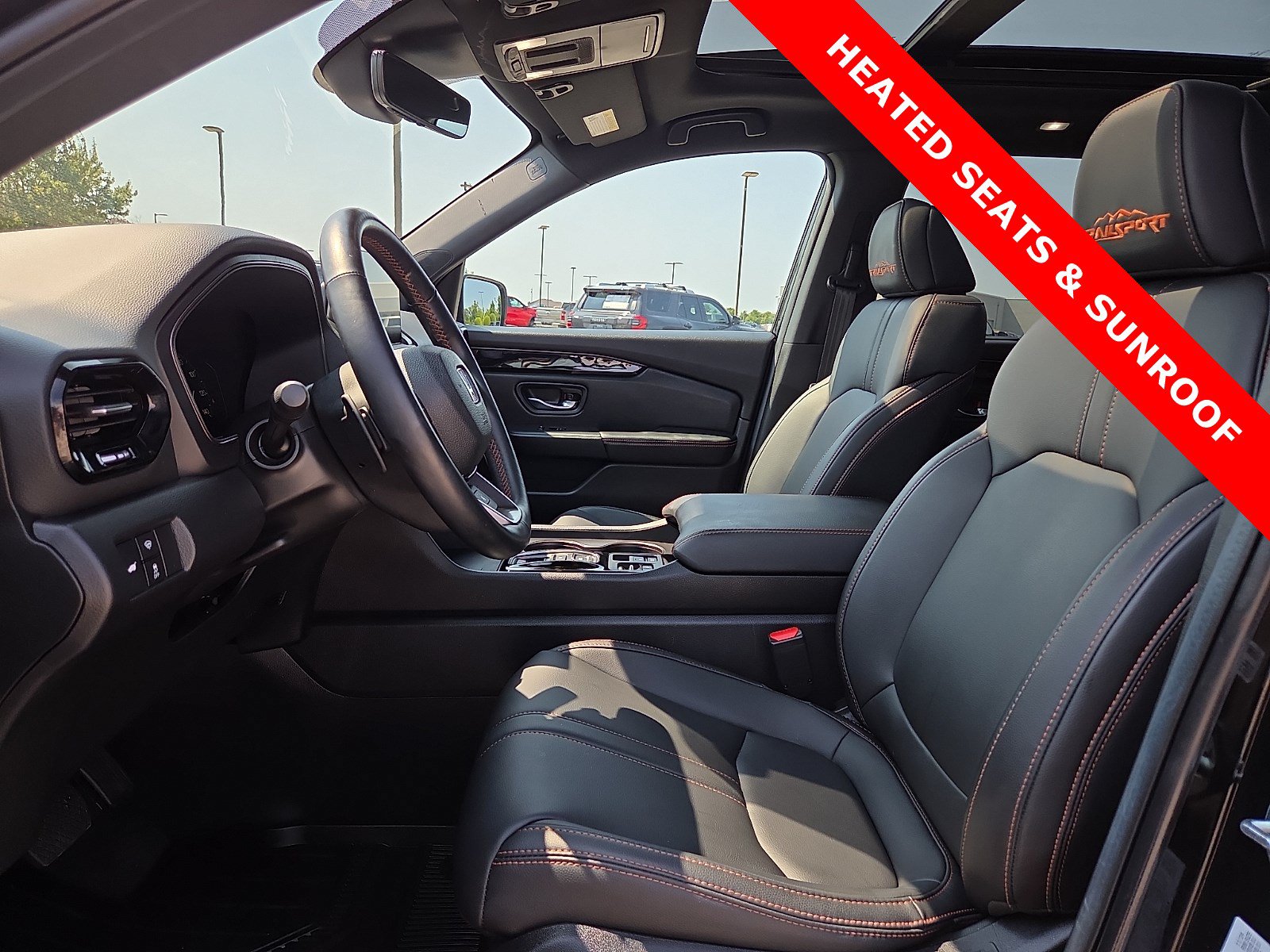 Used 2025 Honda Pilot TrailSport image 17