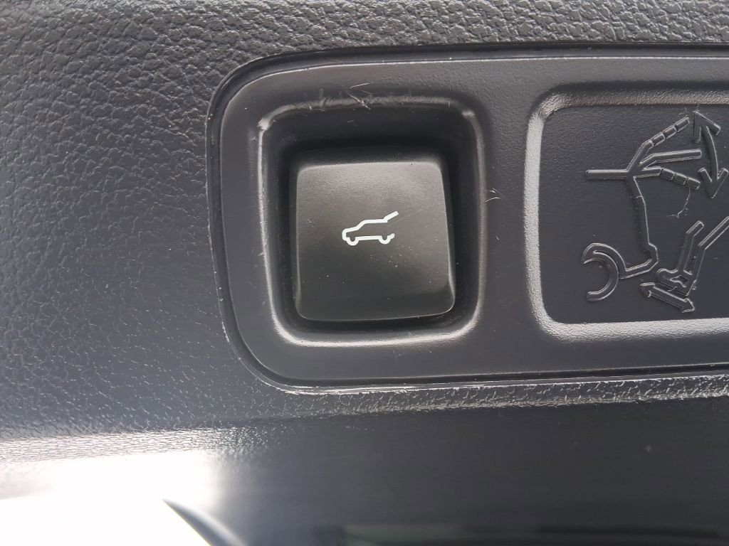 Used 2023 Ford Expedition Max Limited image 14