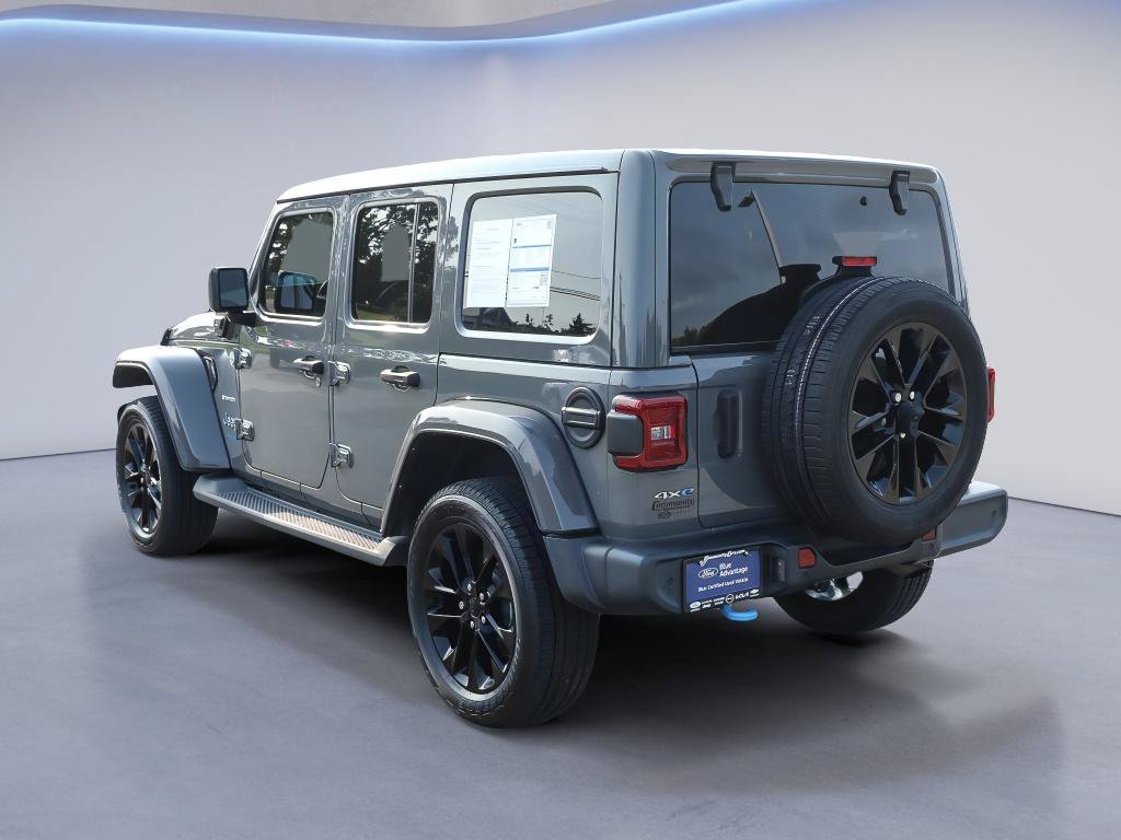 Used 2022 Jeep Wrangler Unlimited Sahara w/ Cold Weather Group AWD/4WD image 5
