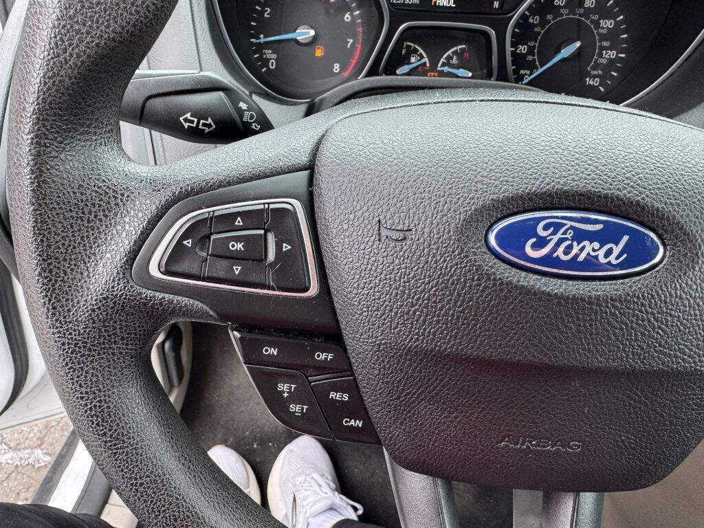 Used 2016 Ford Focus SE image 13